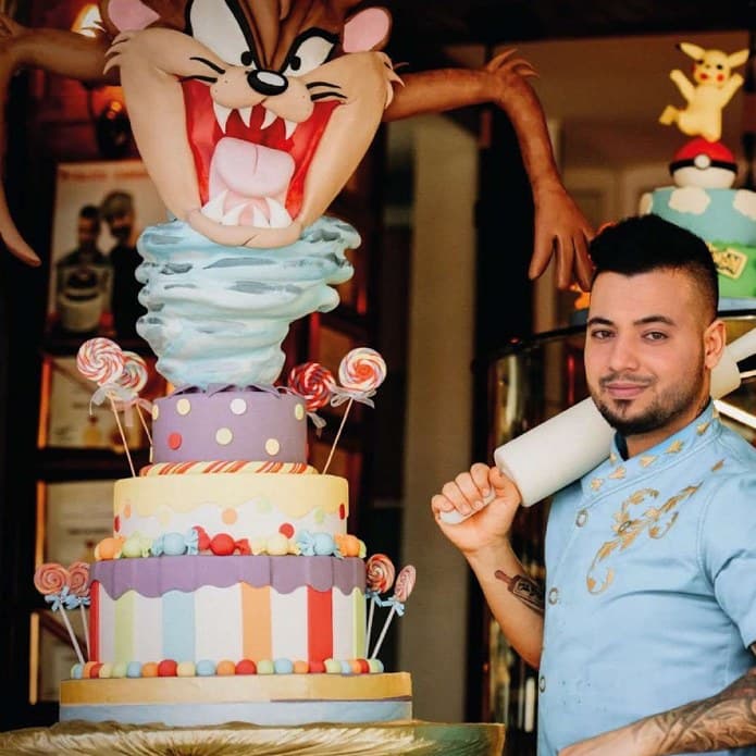 Sculptural Looney Tunes Taz celebration cake